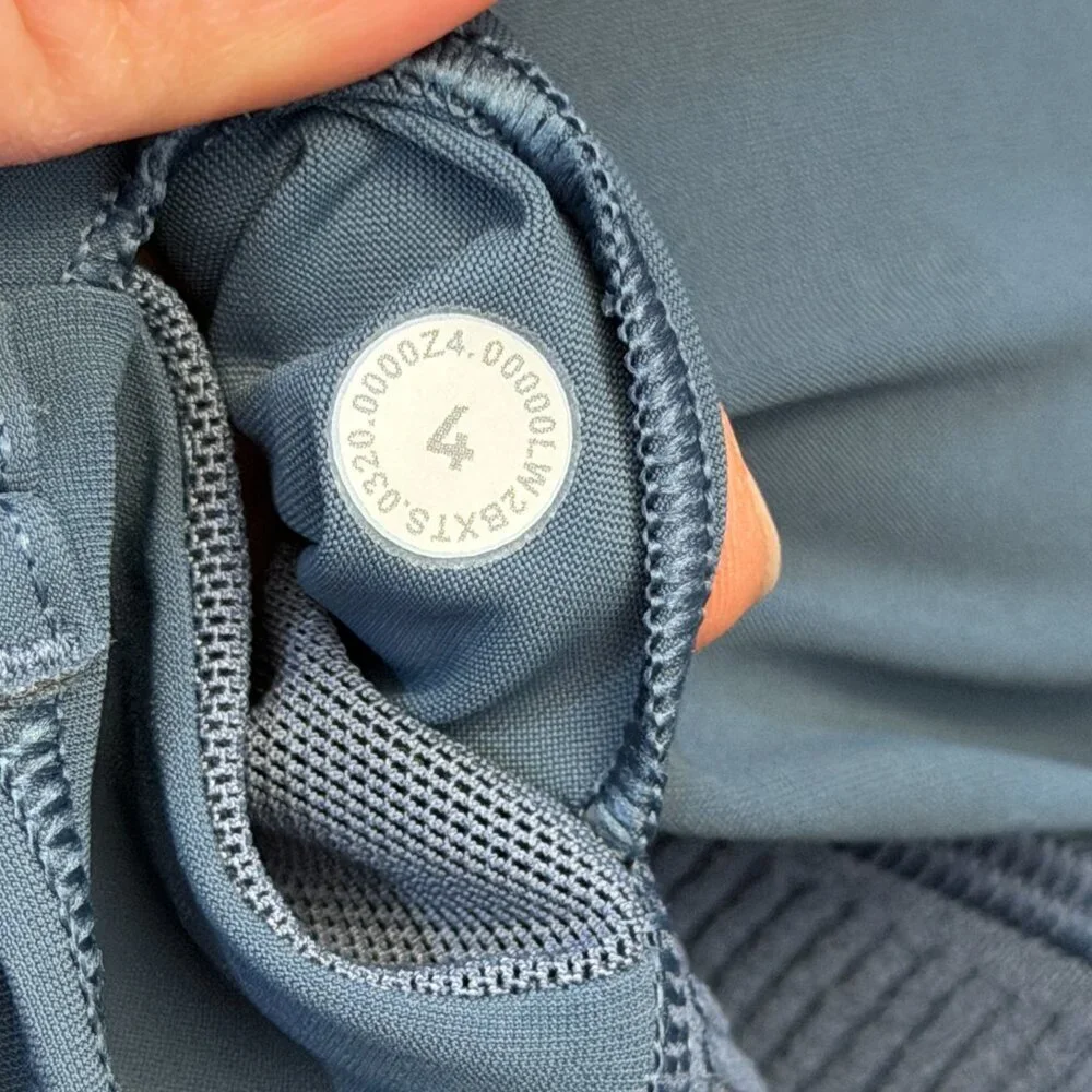 Lululemon Unleash Strength Bra *Medium Support, B/C Cup in Iron Blue - Size 4